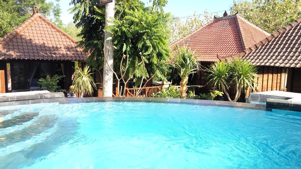 Lembah Bhucarya Hotel Nusa Lembongan  Exterior photo