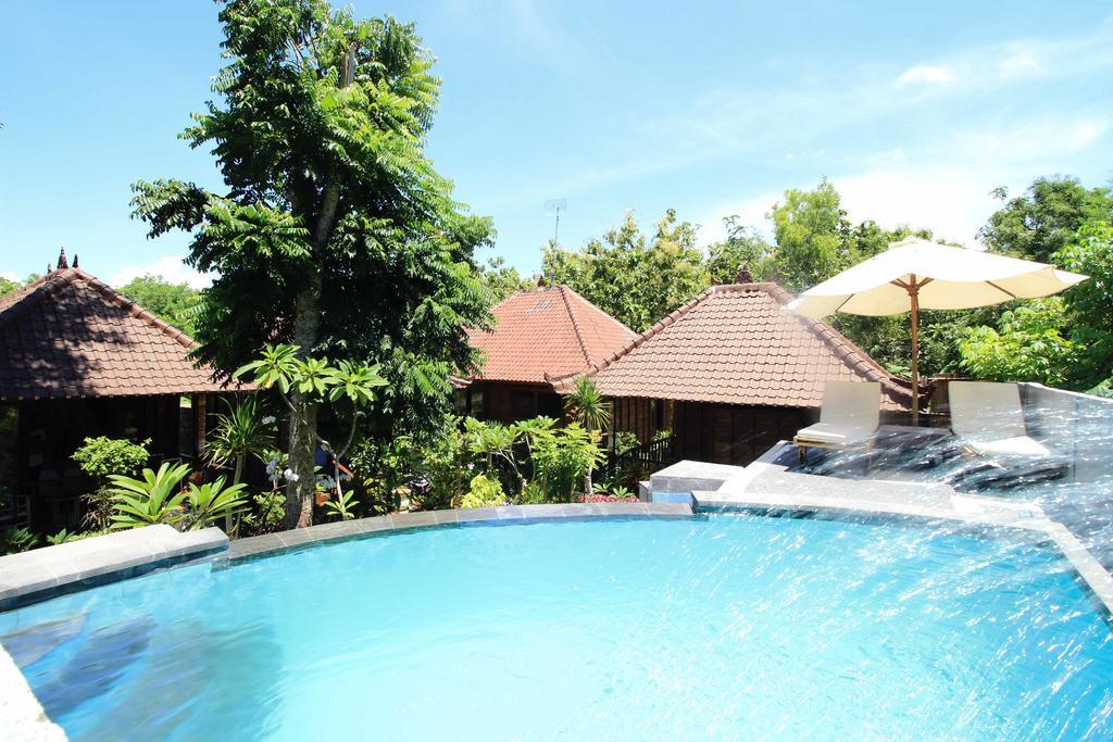 Lembah Bhucarya Hotel Nusa Lembongan  Exterior photo