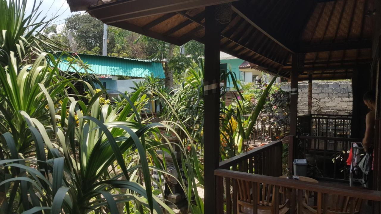 Lembah Bhucarya Hotel Nusa Lembongan  Exterior photo